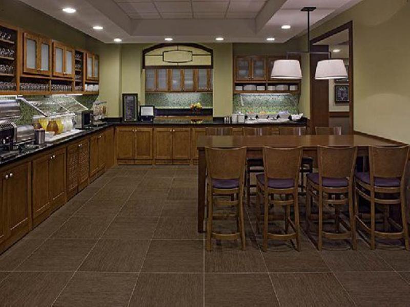 Hyatt Place Milwaukee West Restaurant bilde